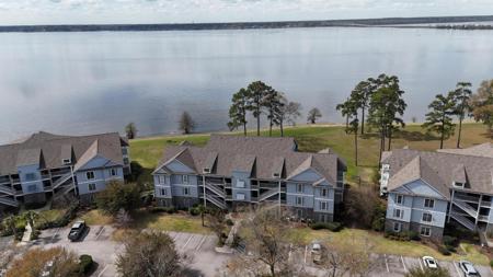 1130 Bridge View Lane