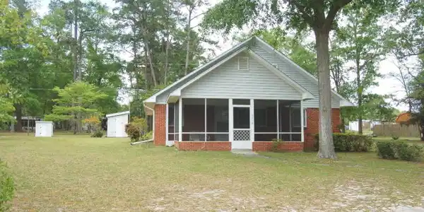 1156 Davis St.