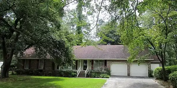 115 Cooper Circle