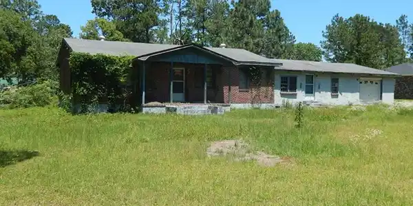 225 Round O Rd.