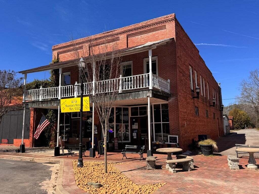 Image 2: 20250610192550682457000000-o