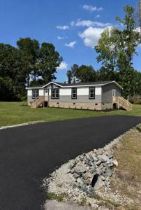 1665 Lakeshore Drive