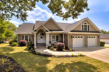 152 Plantation Drive