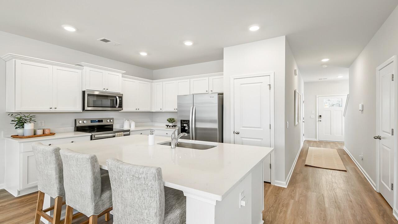 Image 4: Davis Interior Marion Village_5