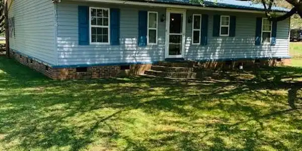 1512 Ralph Bell Road