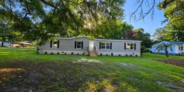 1284 Pocahontas Circle
