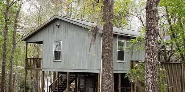 71 Shearwater Court