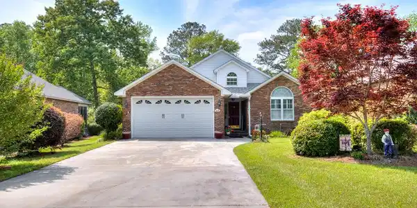 804 Bentwood Circle