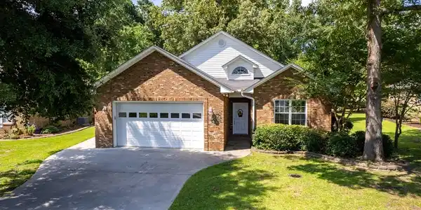 142 Ridge Lake Drive