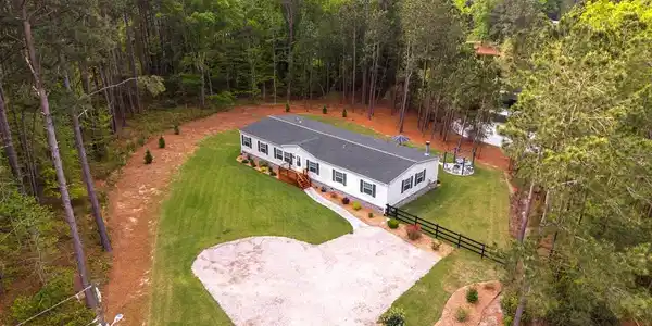 1055 Creekside Drive