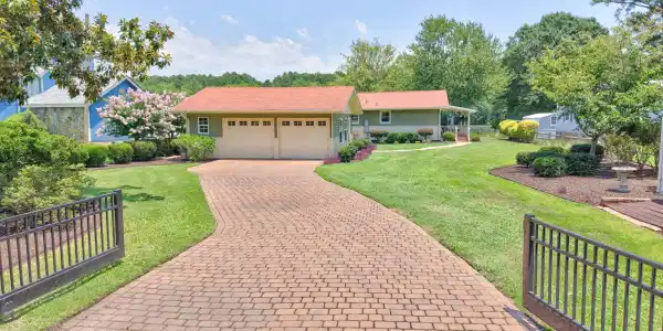 1190 Gin Pond Drive
