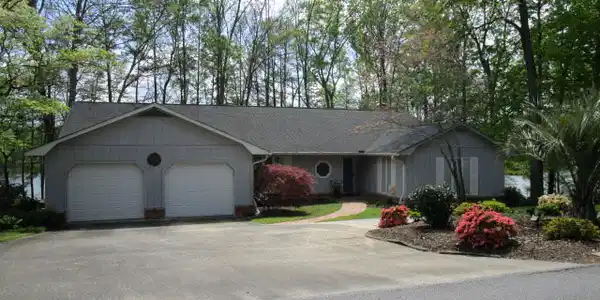 417 Santee Dr