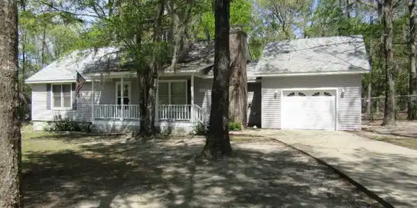 24 SANTEE LAKES COURT