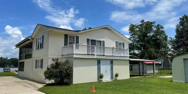 1227 Kenwood Road