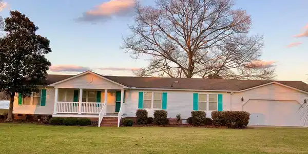 1529 Waters Edge