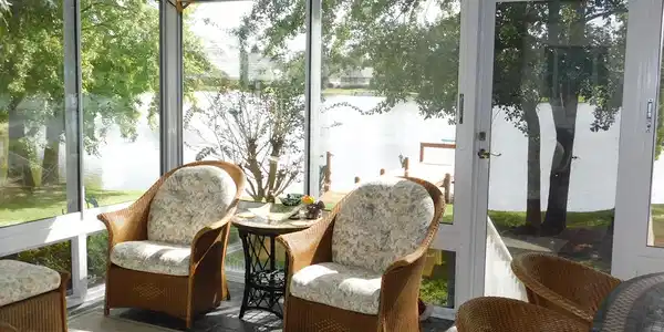 221 Ridge Lake Dr