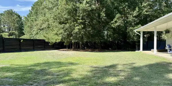 Image 4: PRIVACY FENCE