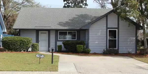 24 ANDRE MICHAUX RD