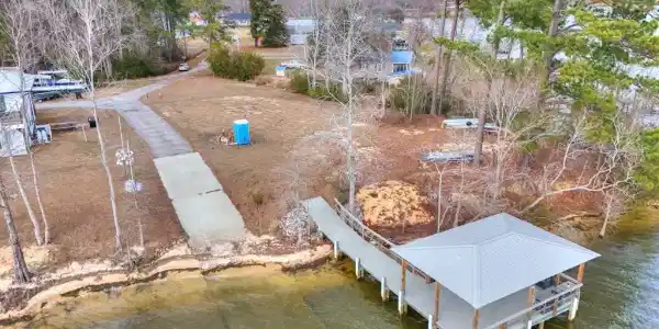 1369 BLACKBERRY BUSH RD