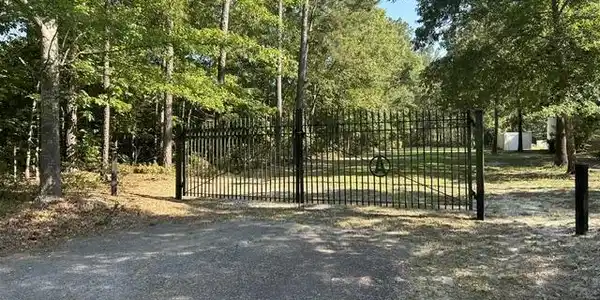 Image 4: patriot road