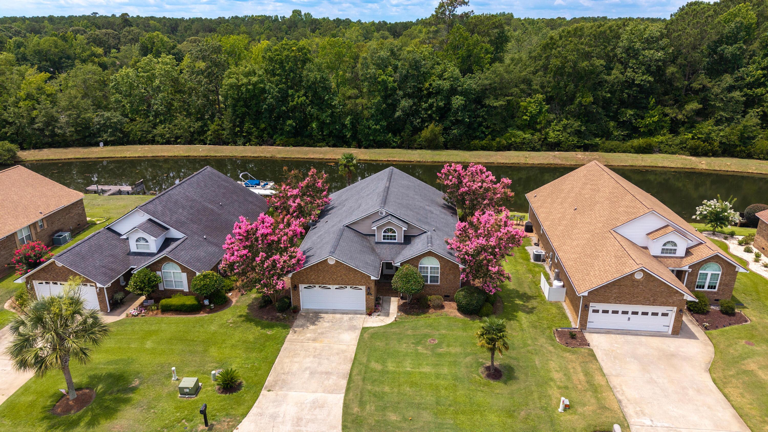 Image 1: FRONT OF HOME