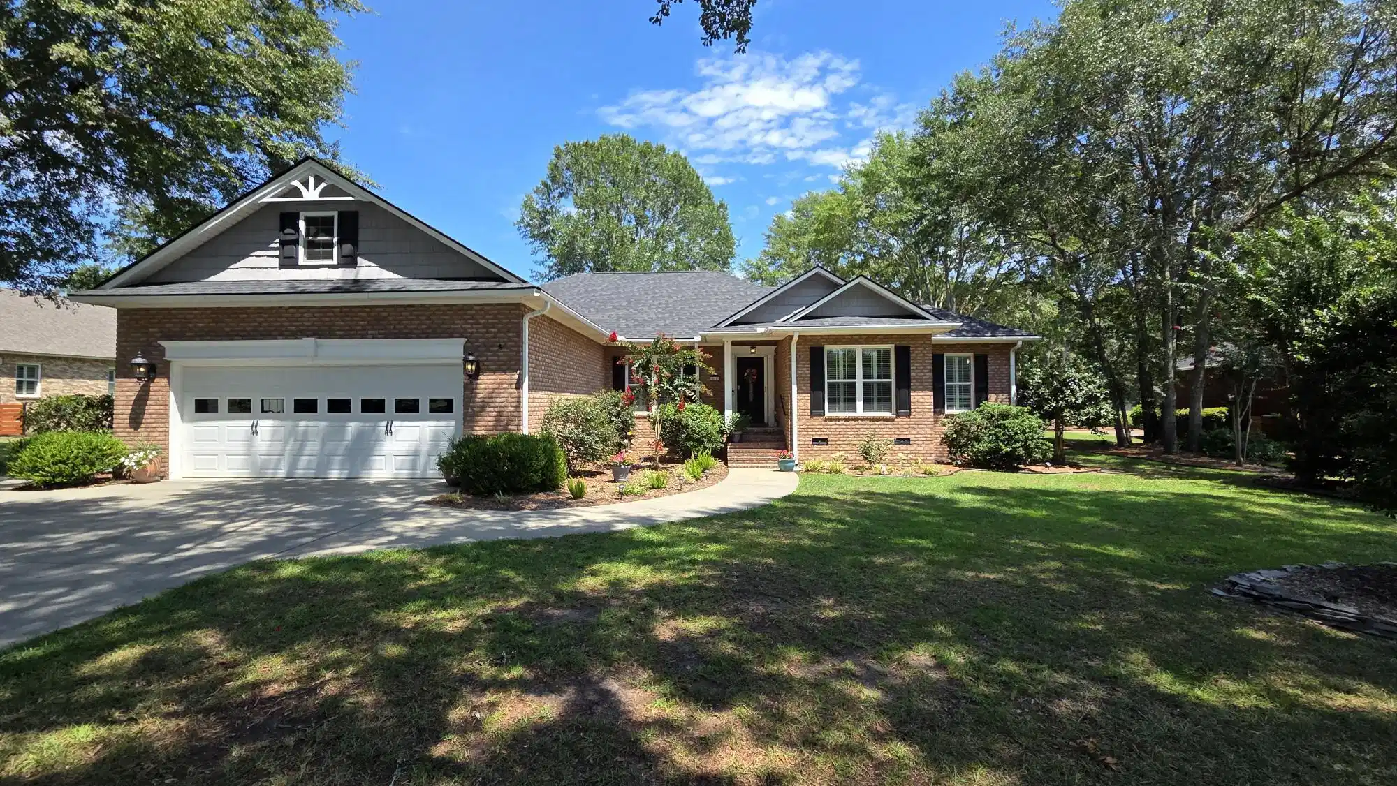 Image 1: FRONT OF HOME