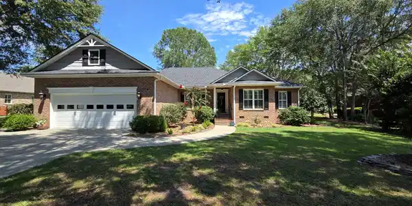 6 Lake Arbu Drive