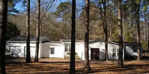 5050 Myrtle Dr