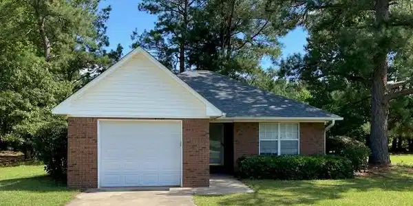 1170 Warrens Way