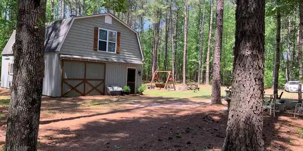 1361 Community Rd