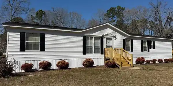 1083 Mockingbird Lane