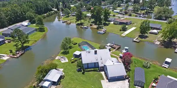 1054 Autumn Ln