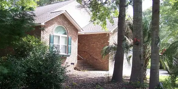 824 Brentwood Circle