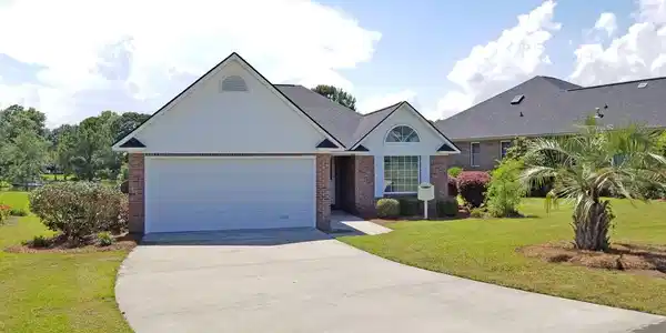 21 N Lake Circle