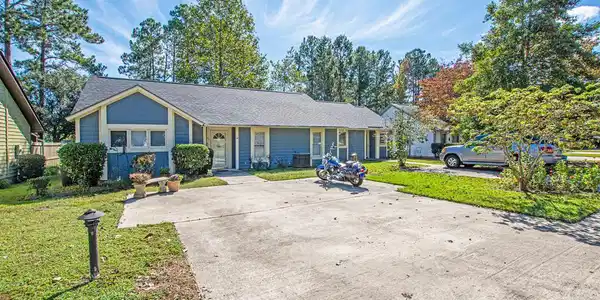 46 ANDRE MICHAUX RD