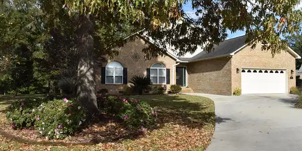 140 Ridge Lake Dr.