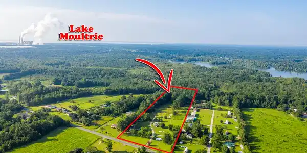 1077 Thomas Walters Road