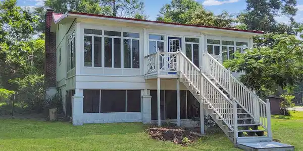 1201 Crescent Street