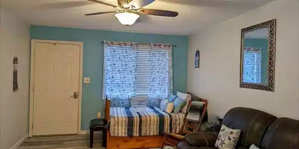 Image 2: Living 2Edit