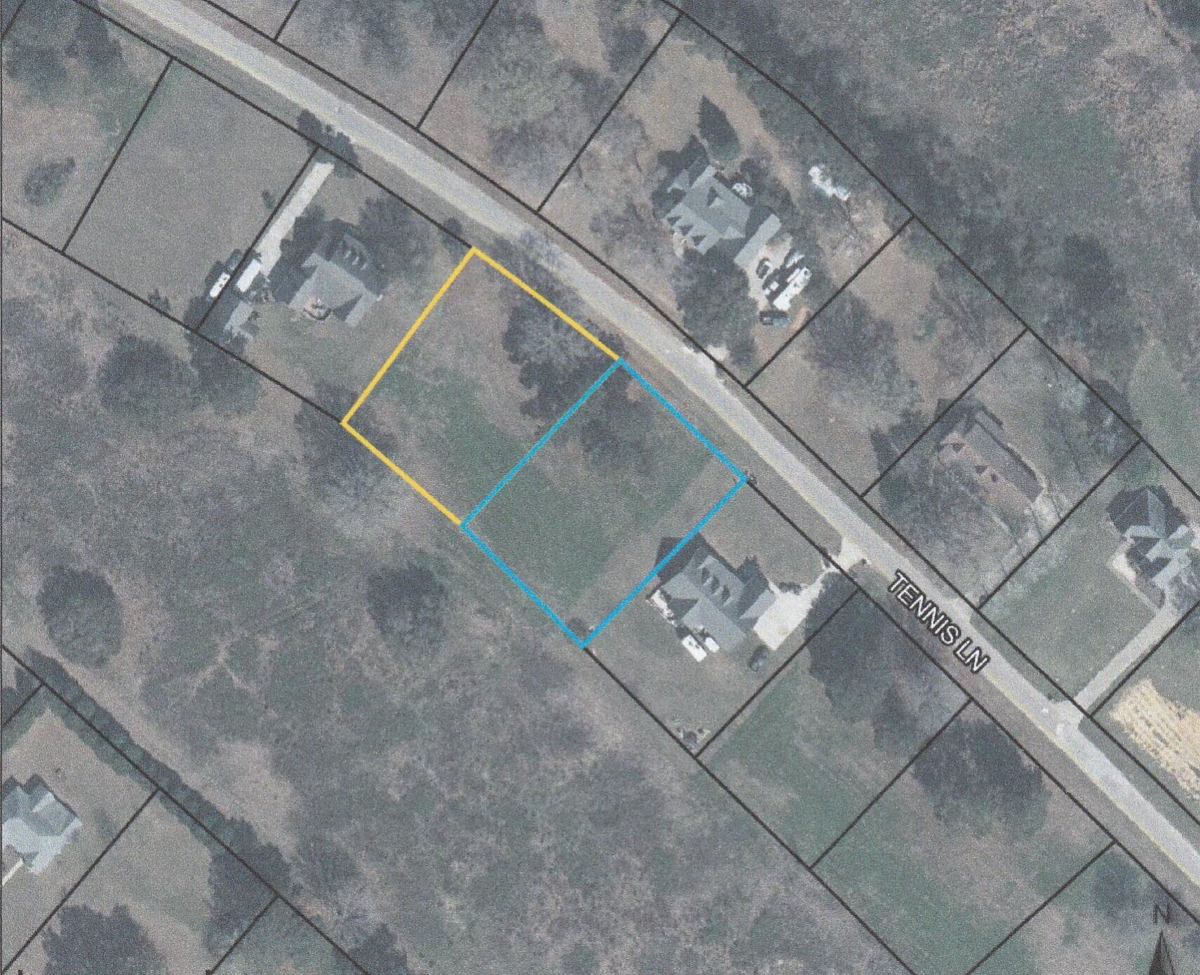 Image 2: Lot 65 tennis
