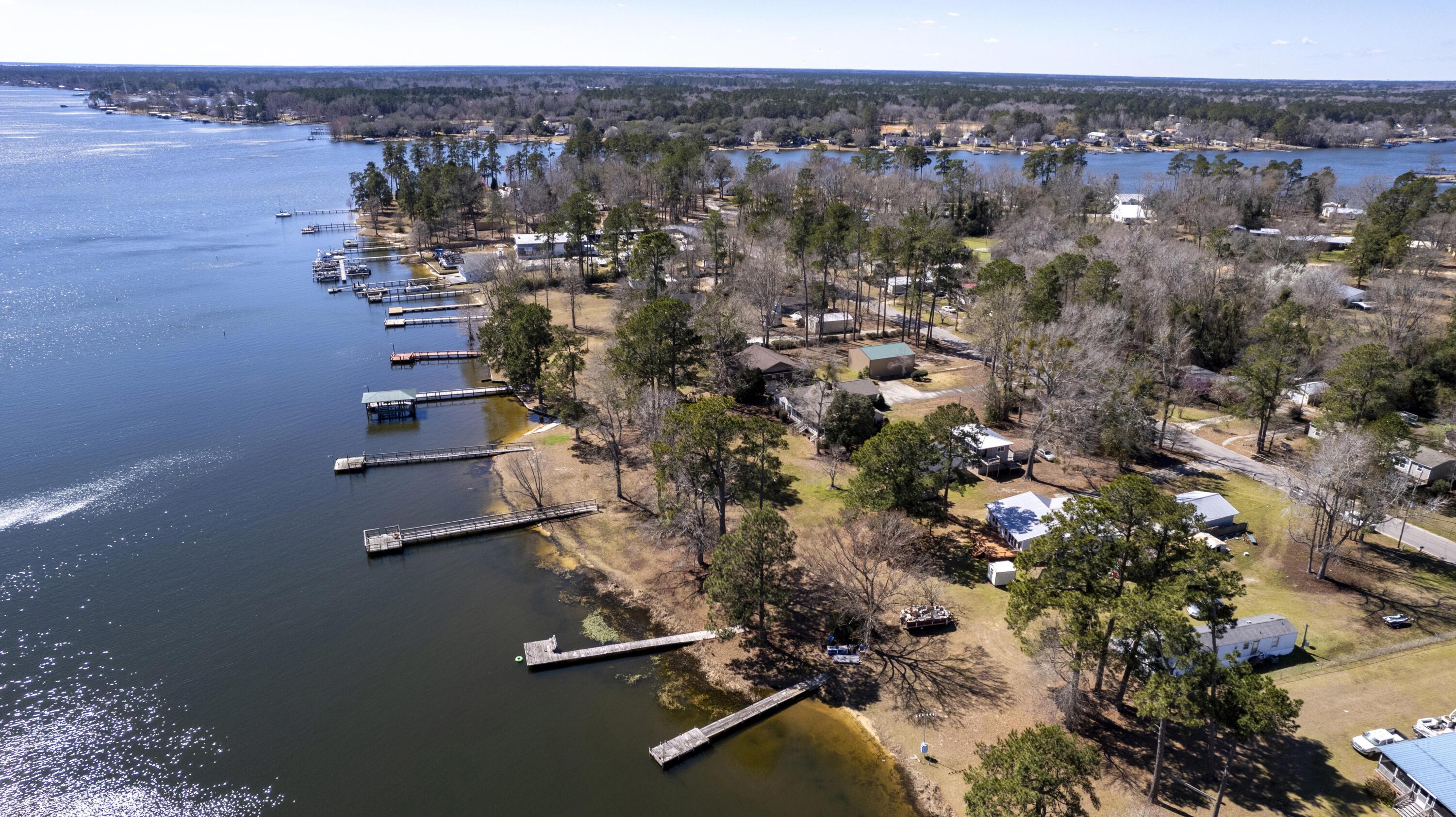 Image 3: lakeshore aerial 2
