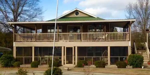 1400 Taw Caw Drive