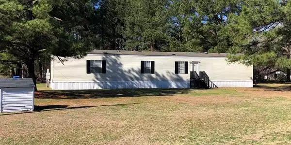 757 Roscoe Ct