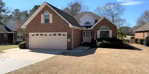 324 Lake Arbu Drive