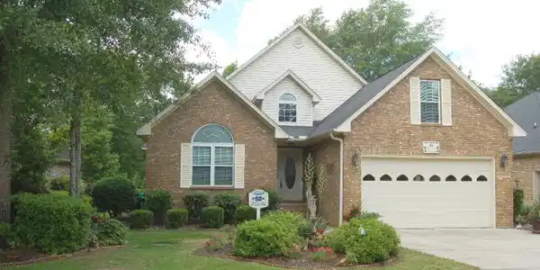 31 Lake Abu Drive