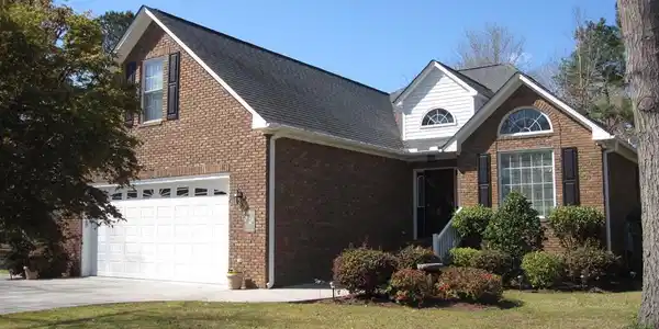 4 Whisper Oak Court