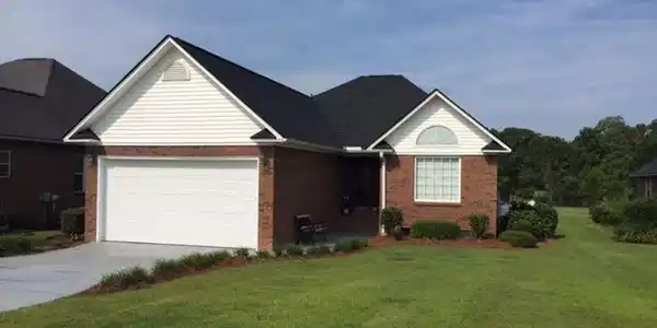 19 North Lake Circle