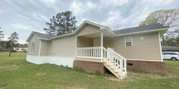 1176 Mosstree Court