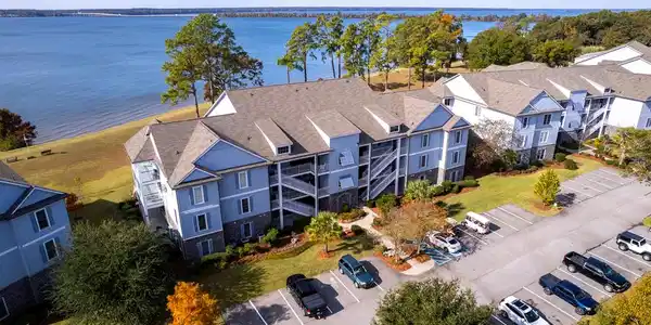 1134 Bridgeview Lane(Unit C-103)