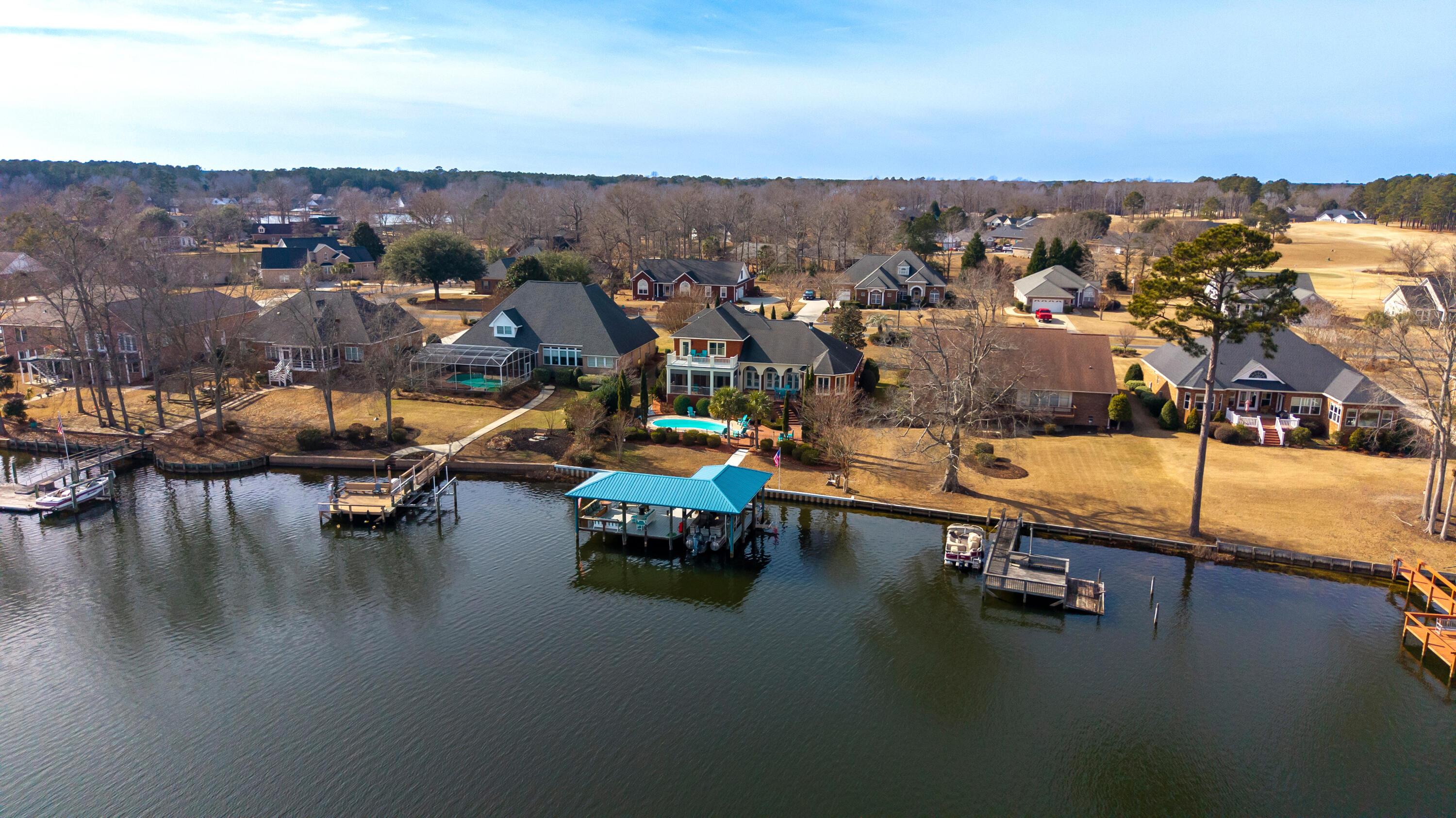 Image 4: AERIAL OVER LAKE MARION
